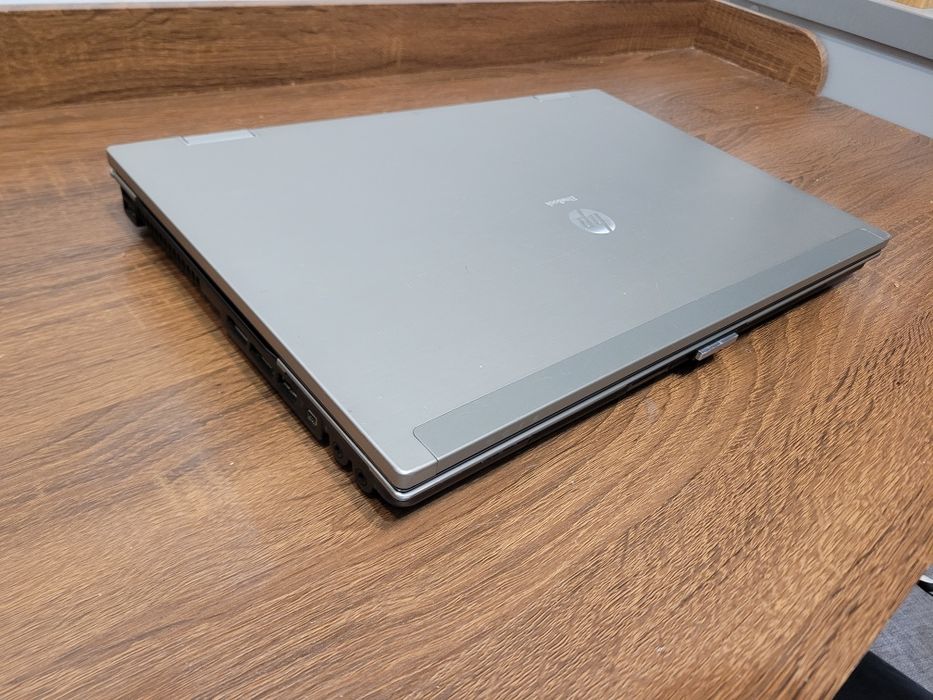 Laptop HP i5_2x3GHz/ 15.6"/ Nvidia NVS 5100M/ 6GBRAM/ 2xHDD