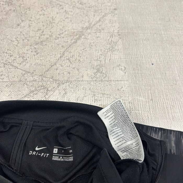 S(size) Термо кофта Nike dri-fit swoosh nsw