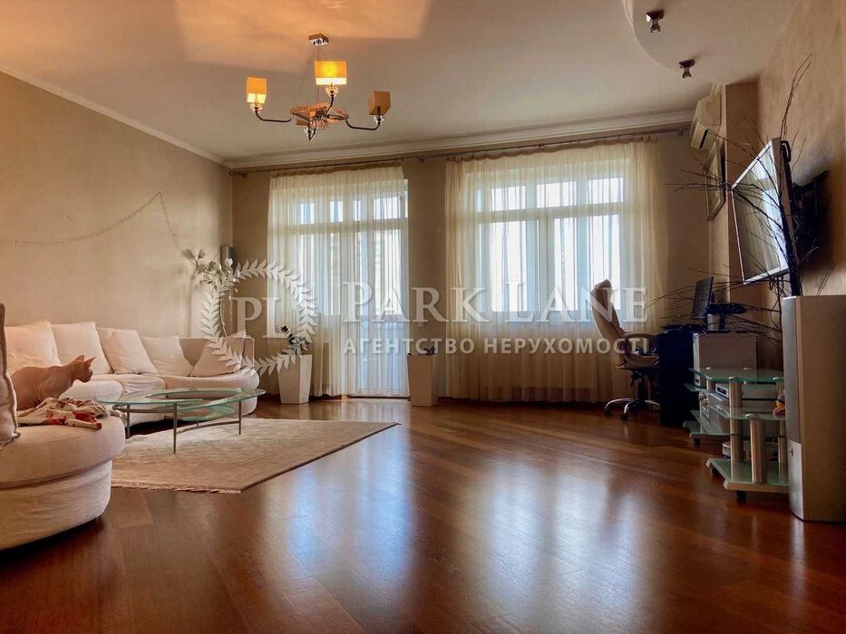 Печерський, 3к квартира, ремонт, меблі, техніка, Коновальца