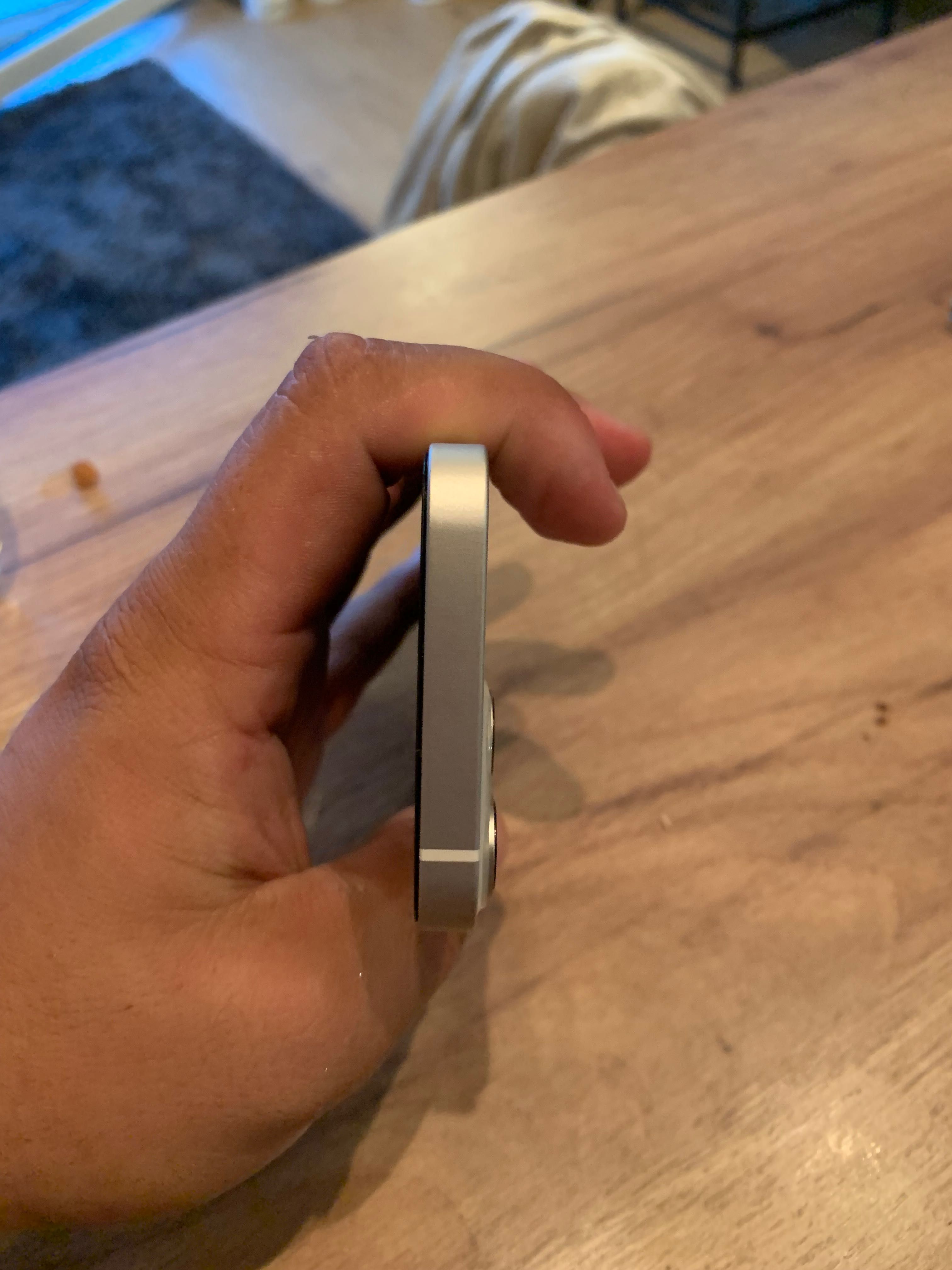 iPhone 13 mini. 128GB