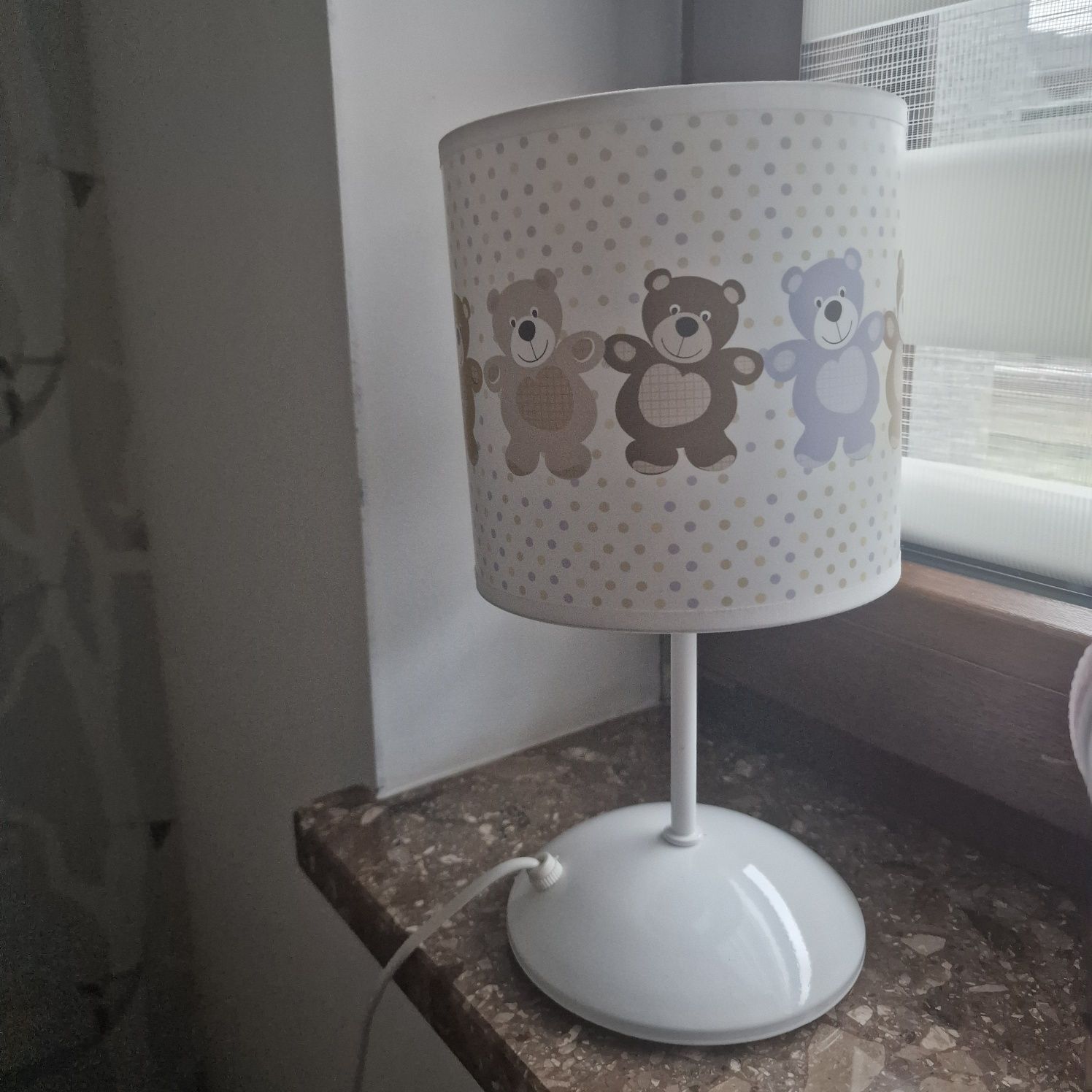 Lampka do pokoju dziecięcego