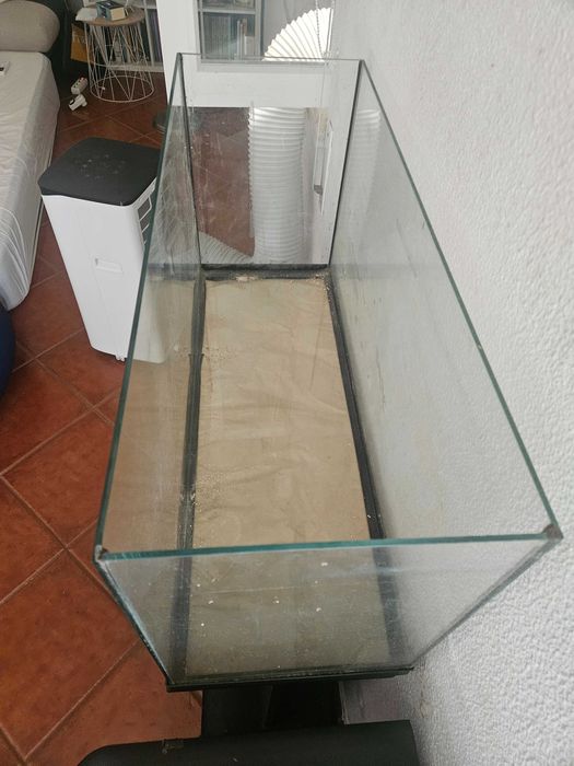 Aquário 120L e móvel