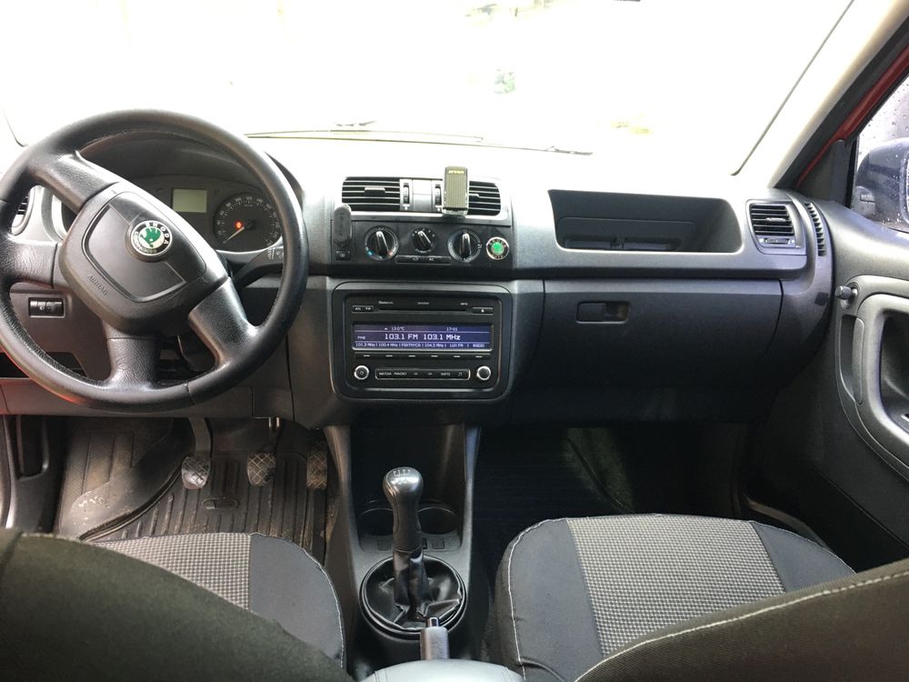 Продам Skoda Fabia 1,6 tdi 2011 року