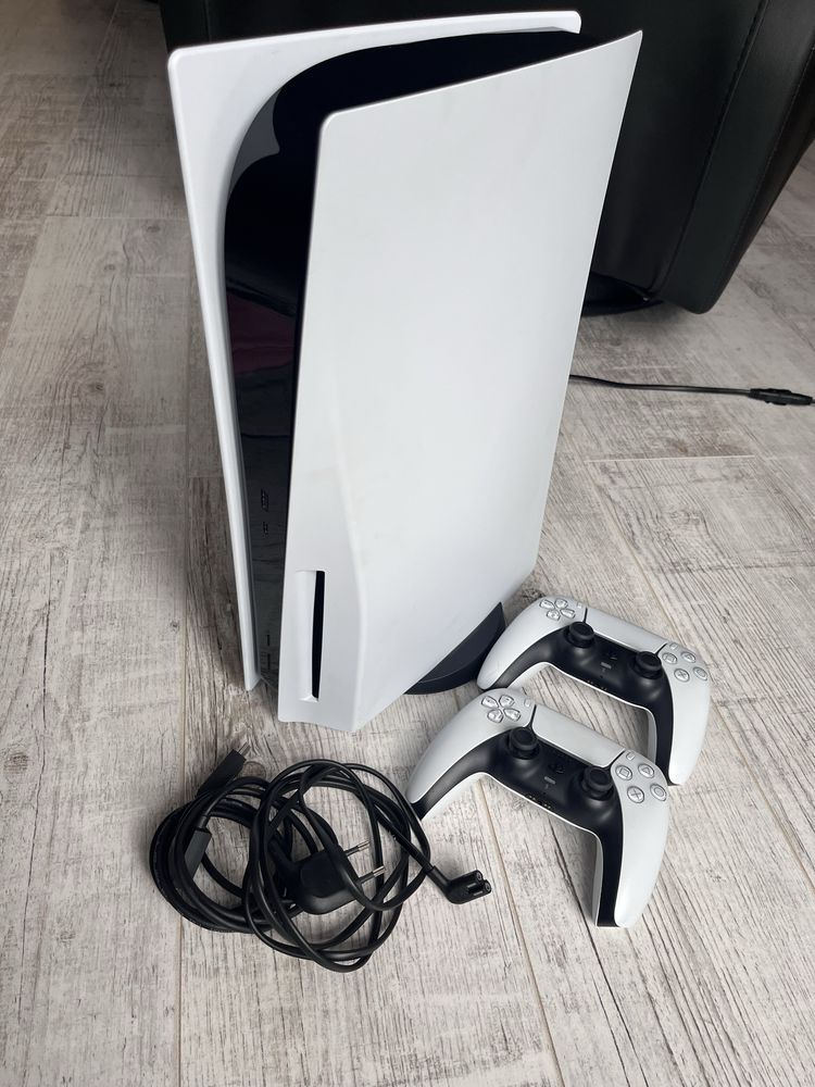 PlayStation 5 z Napędem i dwoma padami
