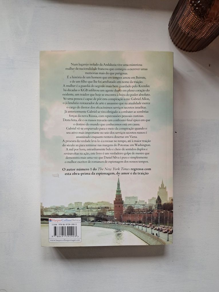 Livro A Outra Mulher de Daniel Silva