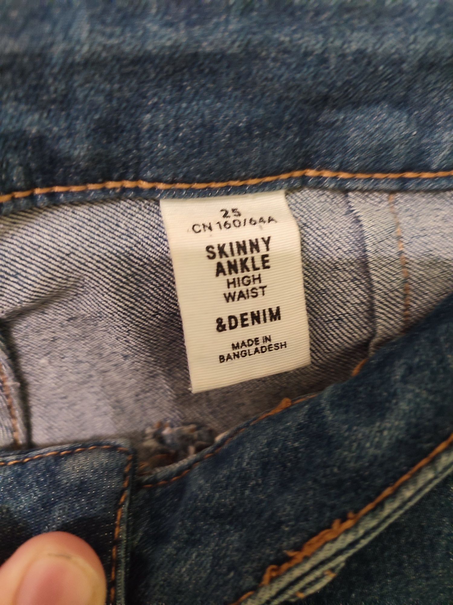 Granatowe jeansy skinny r. S