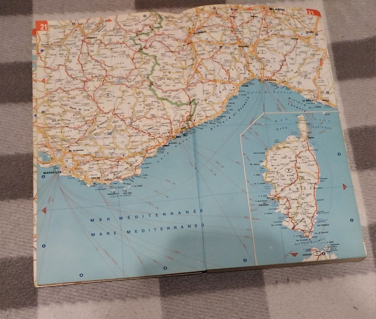 "Atlas dróg Europy" z PRL-u, stary, vintage, retro