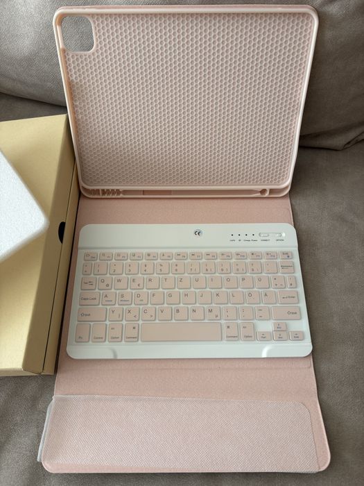 ETUI klawiatura do Apple iPad PRO 11