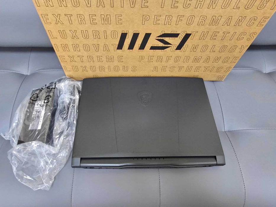 Ноутбук MSI Katana 15 HX B14WGK-293US (RTX5070)