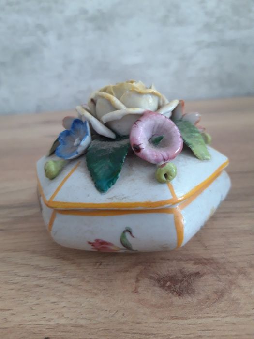 Шкатулка sitzendorf