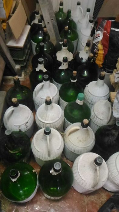 garrafões de vidro de 5 litros ( 30 unidades ) ( vendo ou troco )