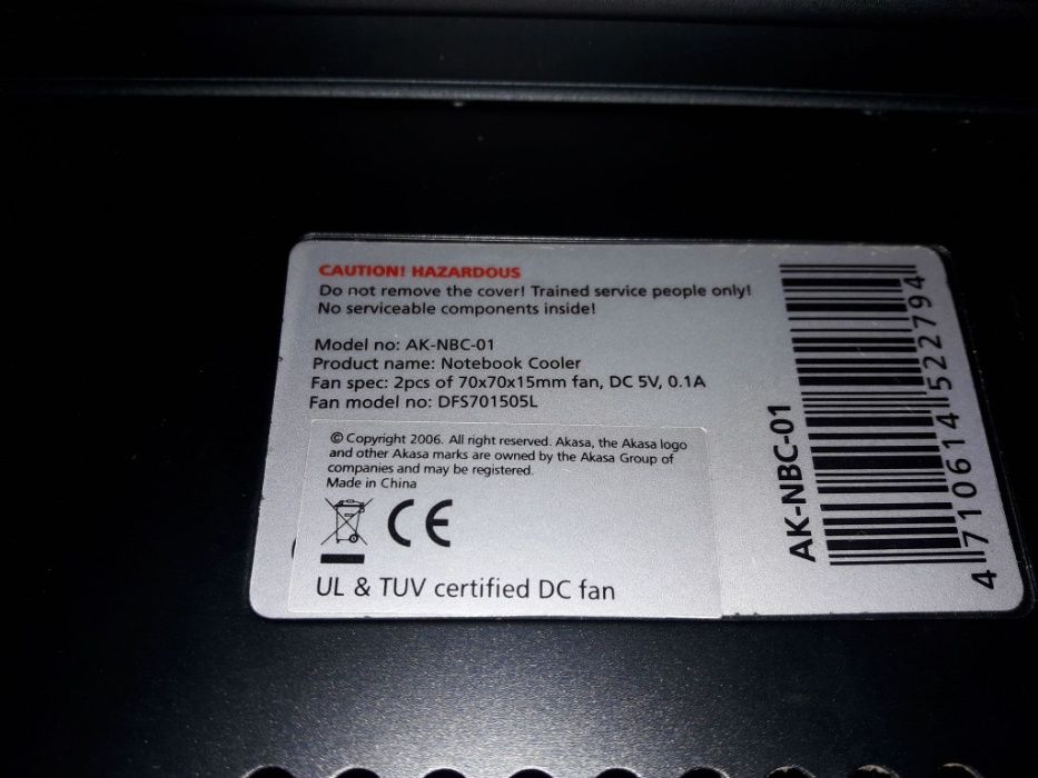 MP3 e Base de refrigeração AKASA / Cooler