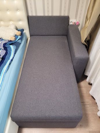 Детская односпальная кровать с подъёмным механизмом,диван