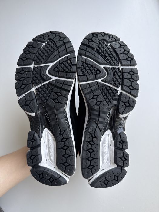Оригинал 100% / Кроссовки New Balance 2002R EUR38