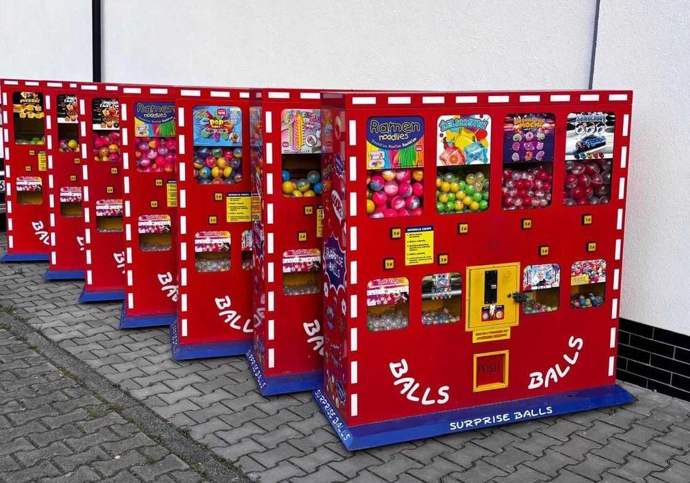 Automat zarobkowy do sprzedaży kapsuł z zabawkami - wyprzedaż