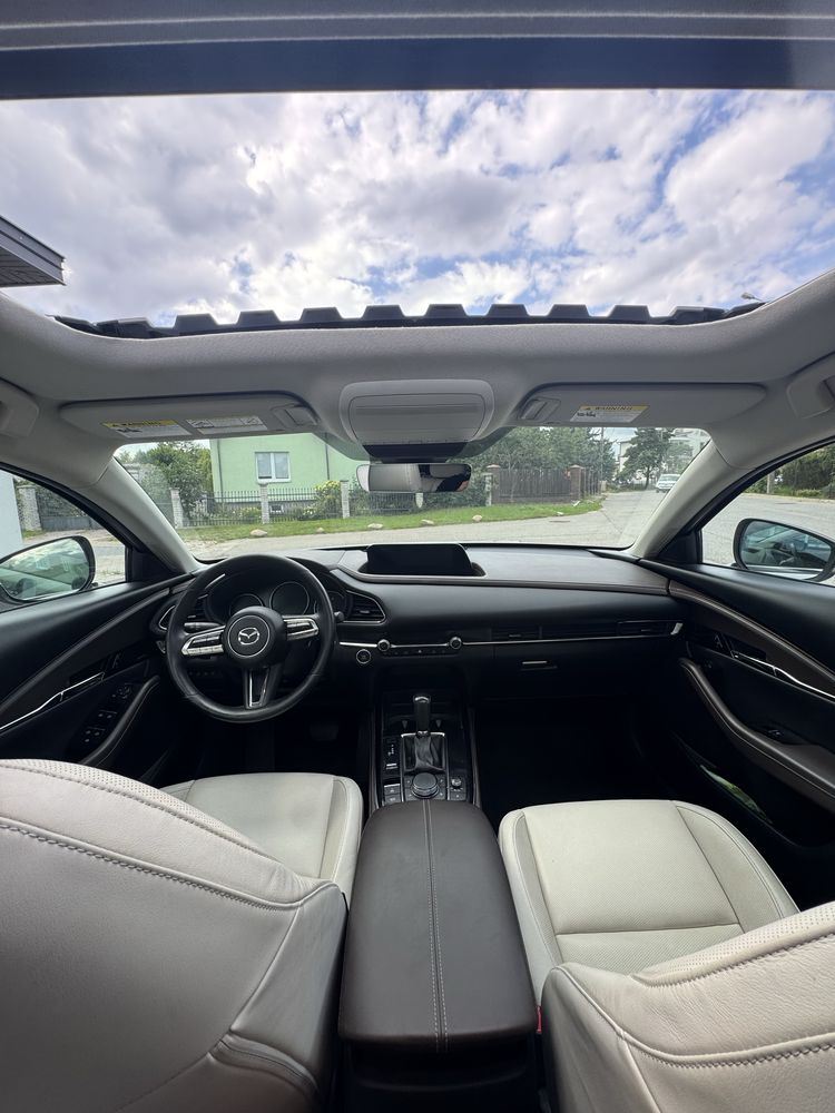 Sprzedam Mazda CX-30 2022r