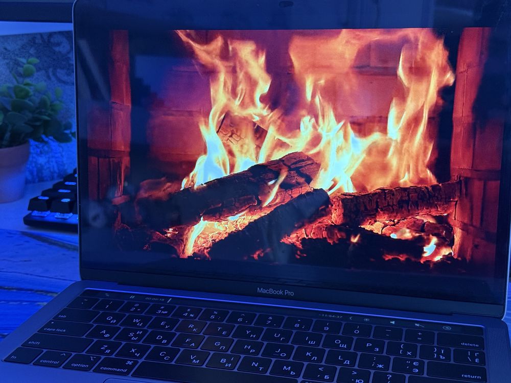 MacBook Pro 13 2019
