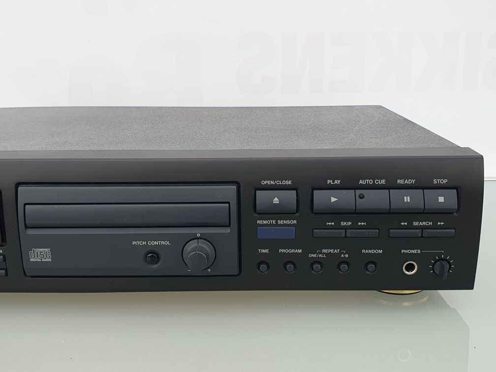 Odtwarzacz CD Tascam CD-160