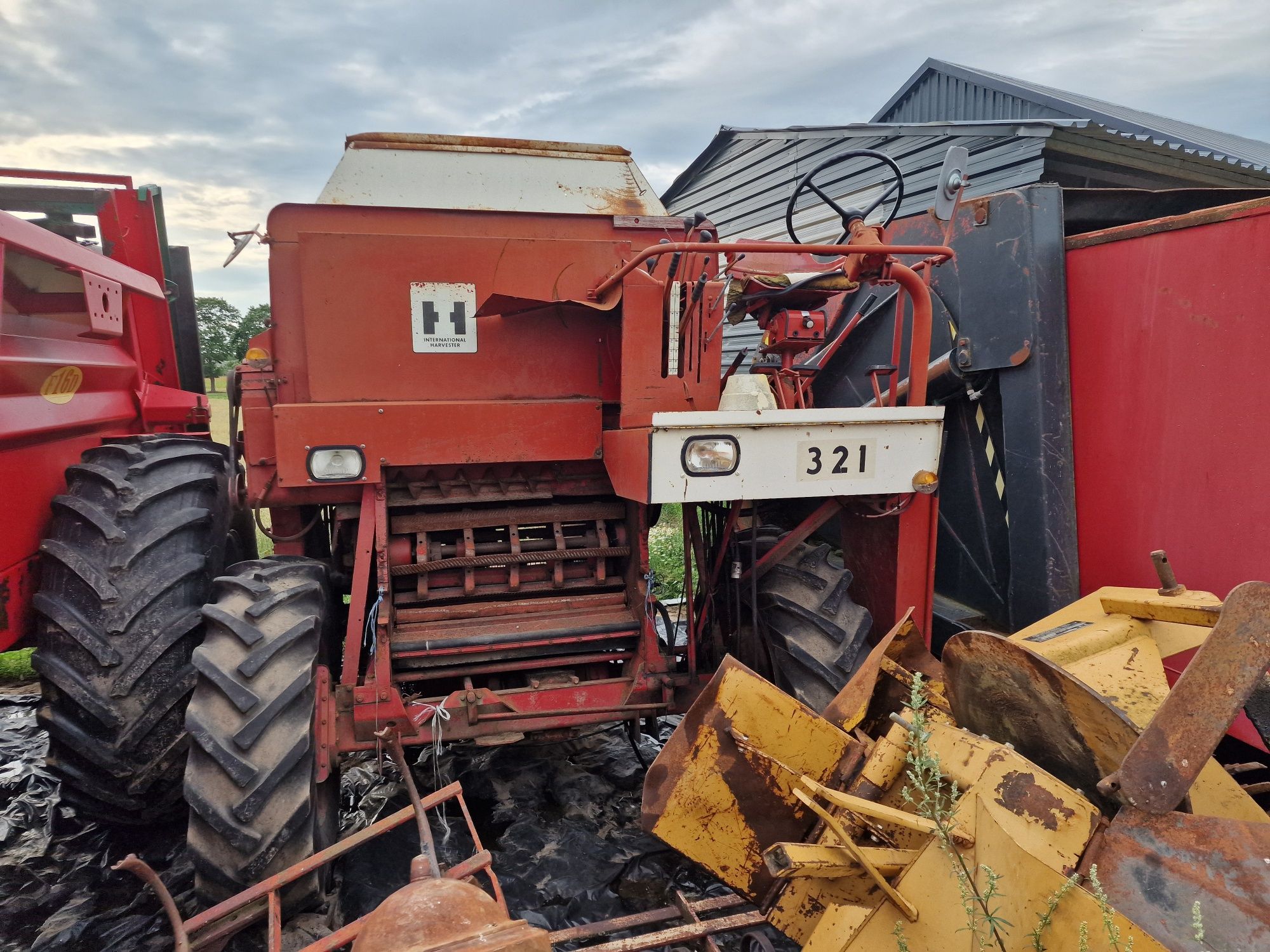 Części do kombajnu case International 321