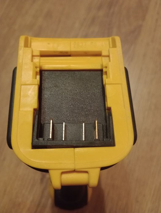 Wiertarko wkrętarka DeWalt DCD 771