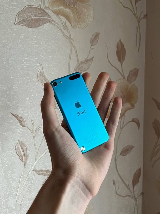 Apple ipod touch 5 Blue на запчастини або під відновлення