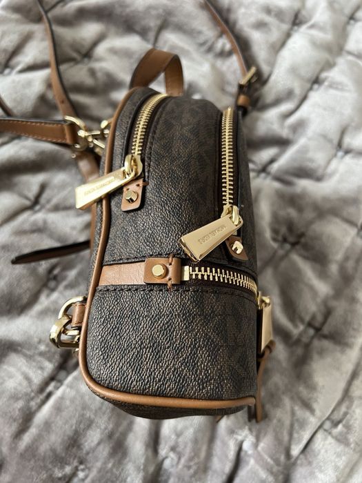 Сумка -рюкзачок жіноча Michael Kors