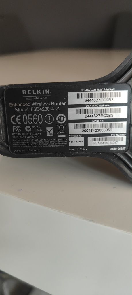 Router Belkin f6d4230-4 v1