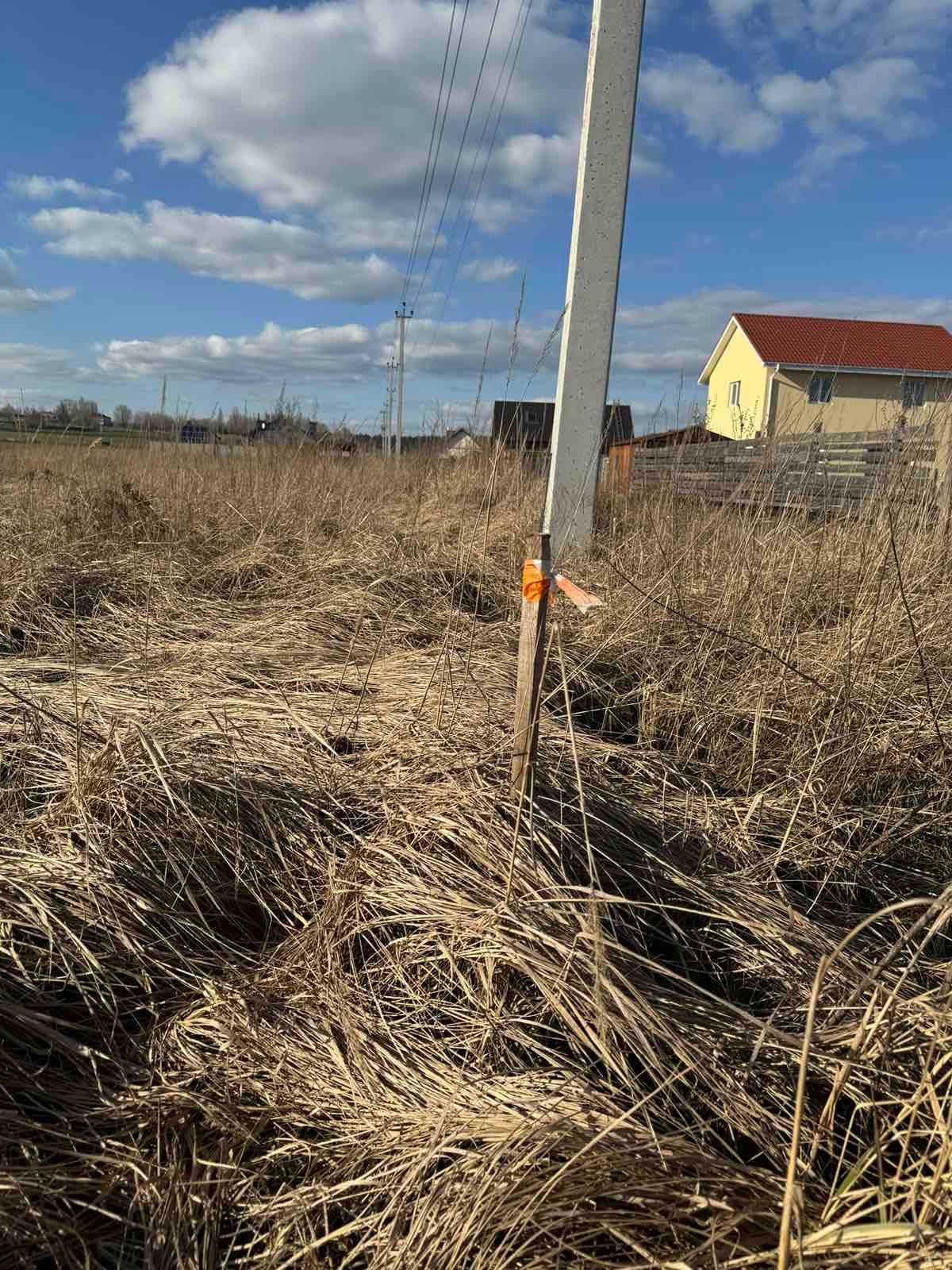 ТЕРМІНОВИЙ продаж земельної ділянки під будівництво.