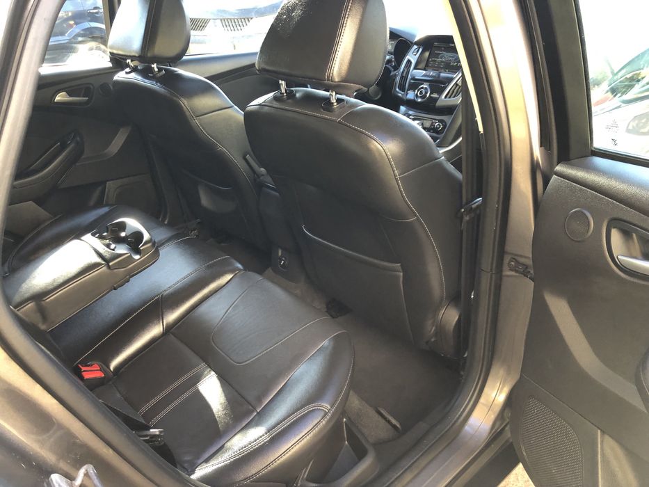 Форд фокус тітанніум2.0і,автомат 2012р