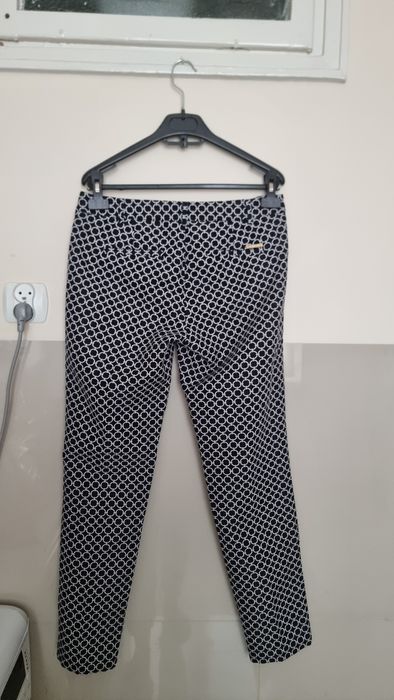 MICHAEL KORS Spodnie Cygaretki MK Łańcuchy Czarno-Białe Rozmiar 4 / S