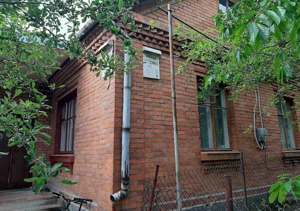 Продаж затишного будинку в Дубовому з великою ділянкою та садом!