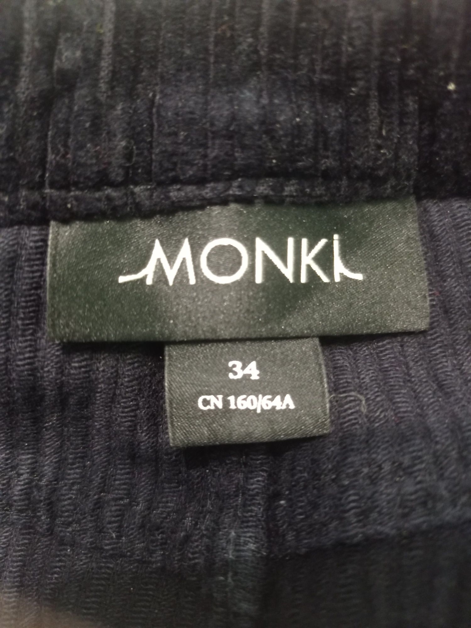 Лот одежды для девушки (2 штанов и свитер)Monki