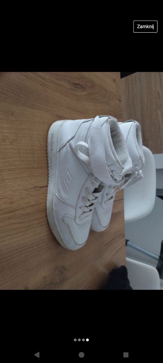 Buty Umbro 40 rozmiar dla chłopaka
