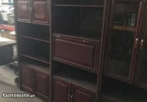 Movel sala com cristaleira