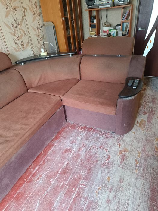 Продам гостевой диван.