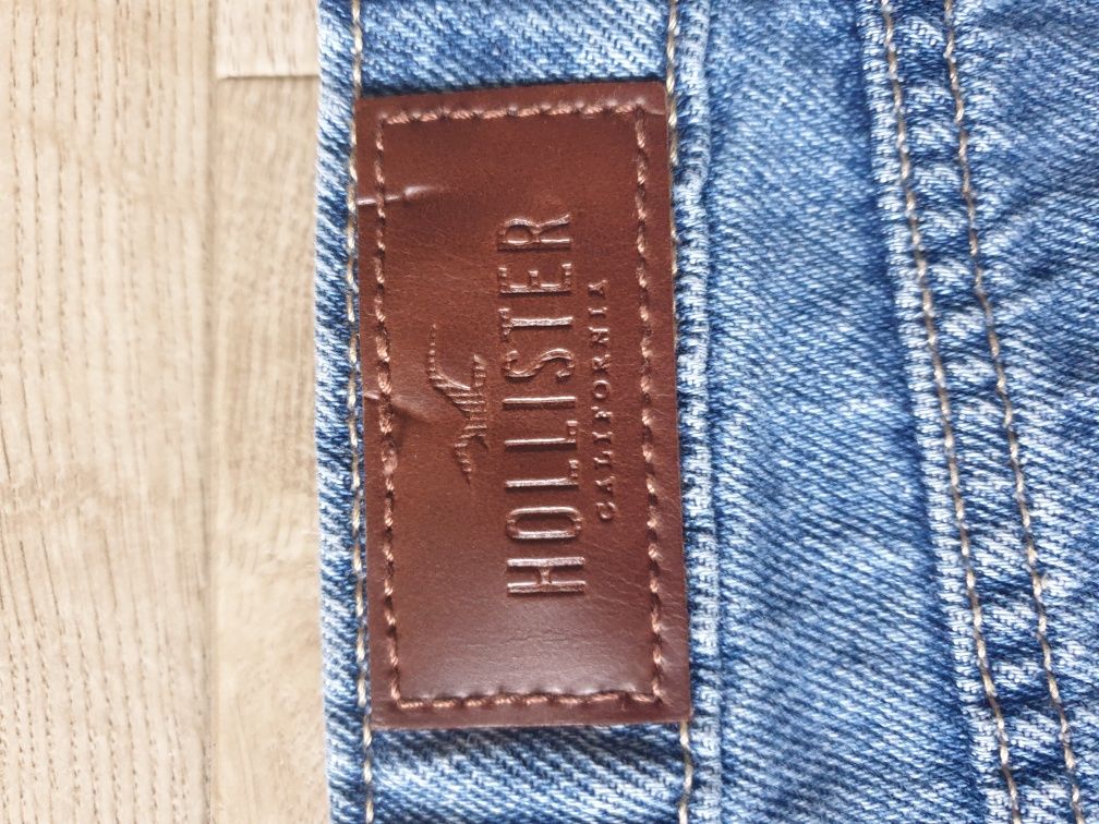 Шорти джинсовые,  HOLLISTER,  25 розмір , як нові , 100% хлопок