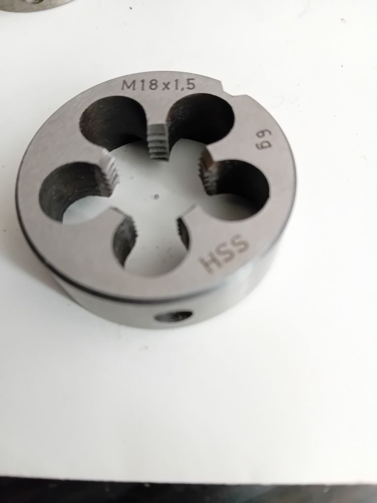 Narzynka M 18x1,5