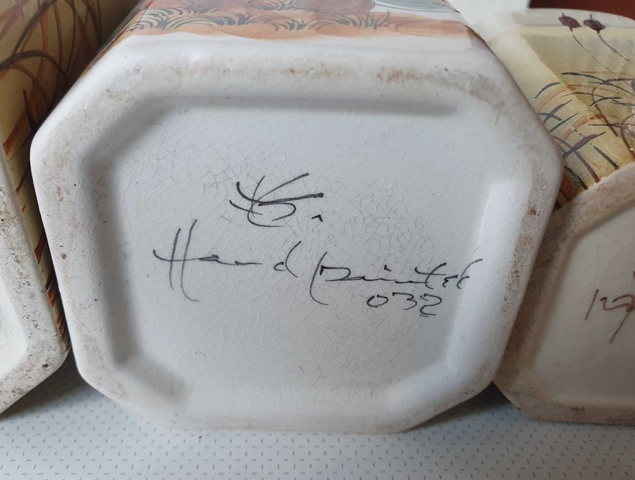 3 Belíssimas Caixas em cerâmica pintada à mão por A. S. - anos 80