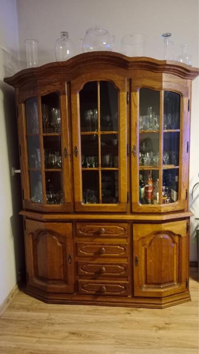 Meble dębowe, komoda i witryna do salonu