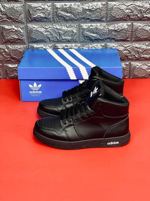 Кожаные кросовки черные Адидас / шкіряні чорні кросівки Адідас Adidas