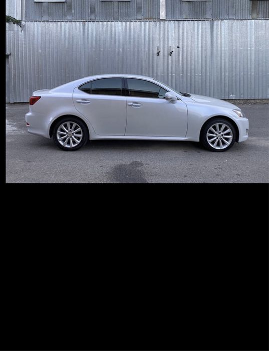 Lexus is 250 Europa Официал