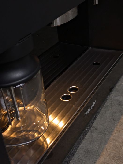 Кавомашина Miele CVA 6805 з Підключенням до води Чорний Обсидіан