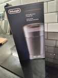 Młynek do kawy Delonghi KG200
