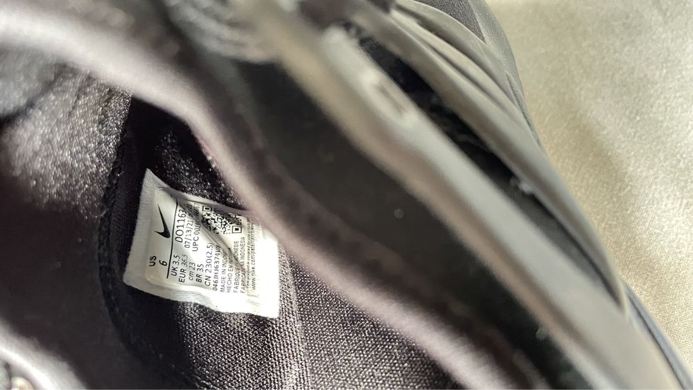 Damskie Nike Presto  36.5 czarne sportowe buty
