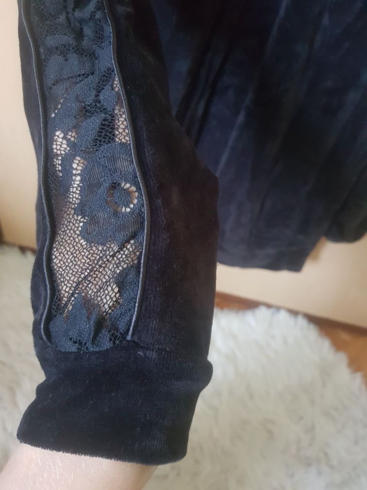 Dres calzedonia r.S welurowy komplet czarny z koronką okazja