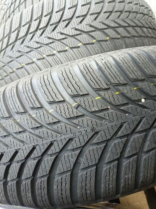Koła aluminiowe zimowe 235/60/18  Nokian 5x114,3 Honda Toyota lexus