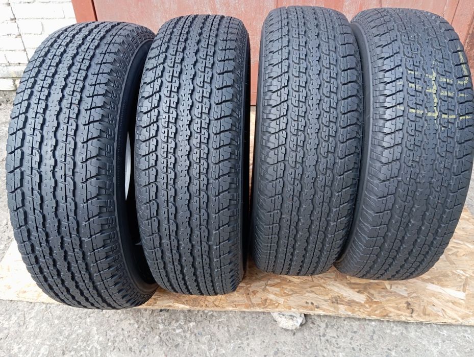 Шини 255/70/18 .