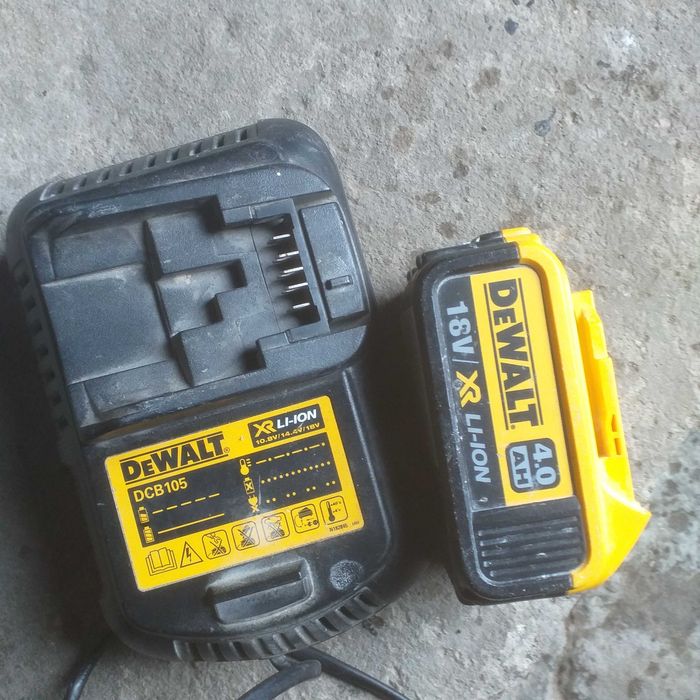 Ladowarka de waltt plus bateria mozliwa zamiana