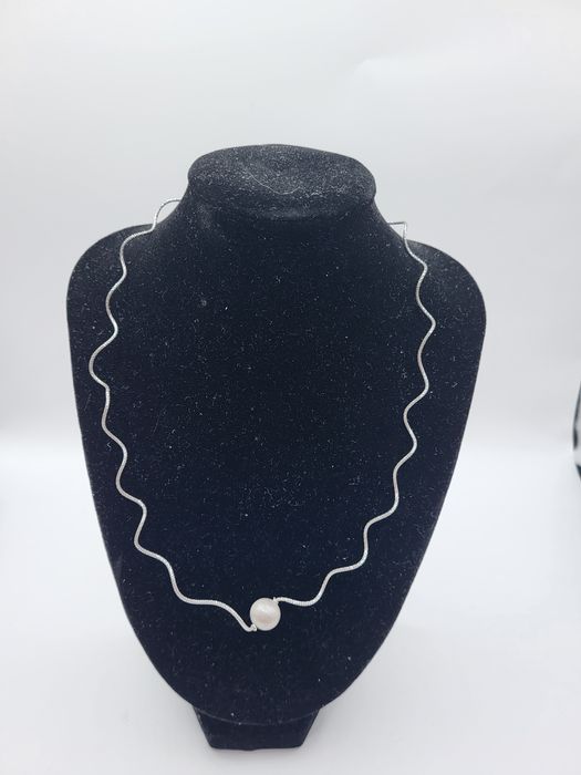 Piękny srebrny łańcuszek