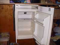 Холодильник [термоэлектрический] 60v